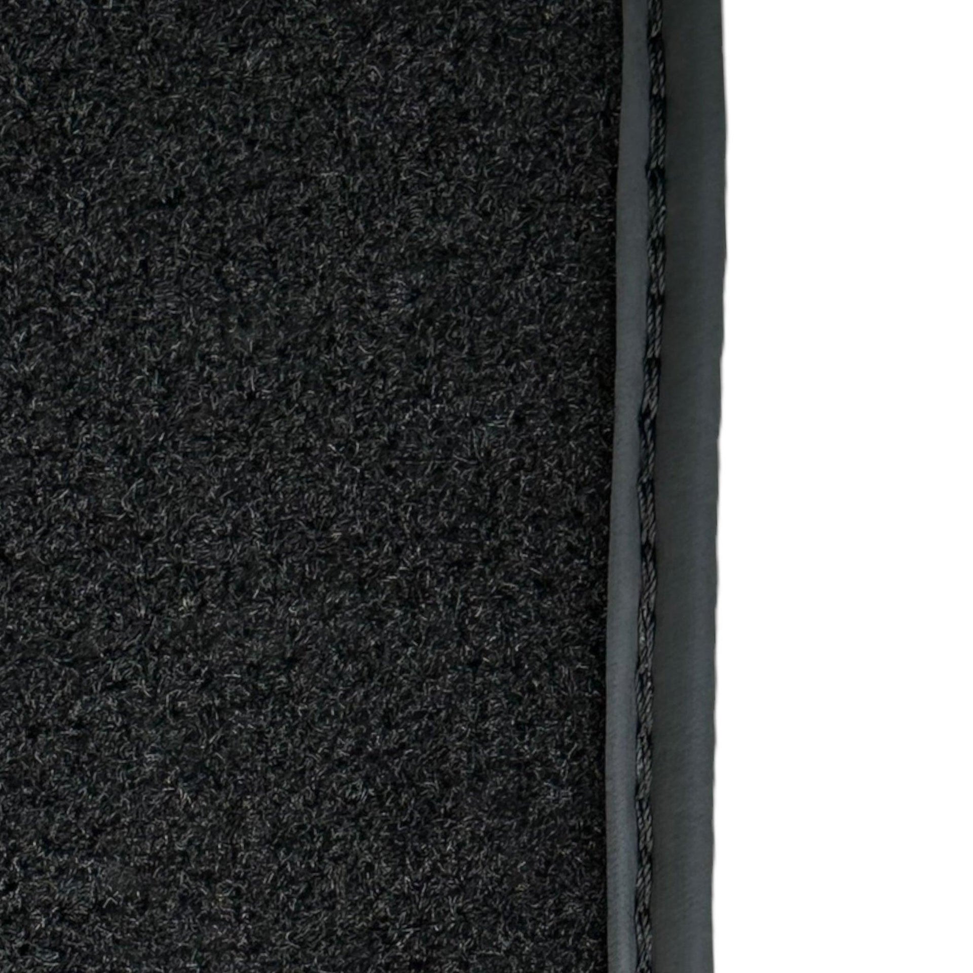 Black Floor Mats for Audi RS6 (2019-2023) | Red Edition - AutoWin