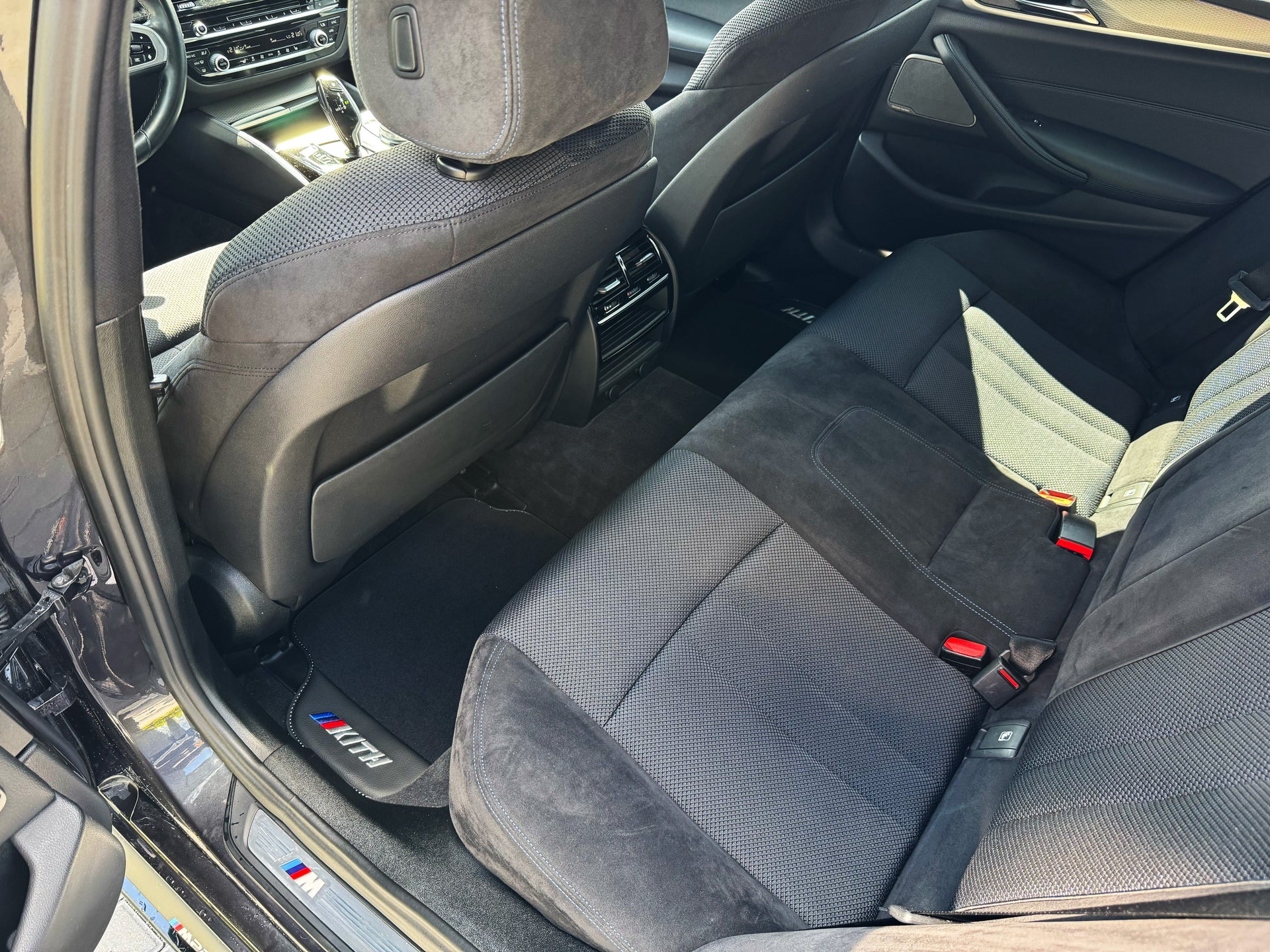 Black Floor Mats for BMW XM G09 (2023-2025) | KITH