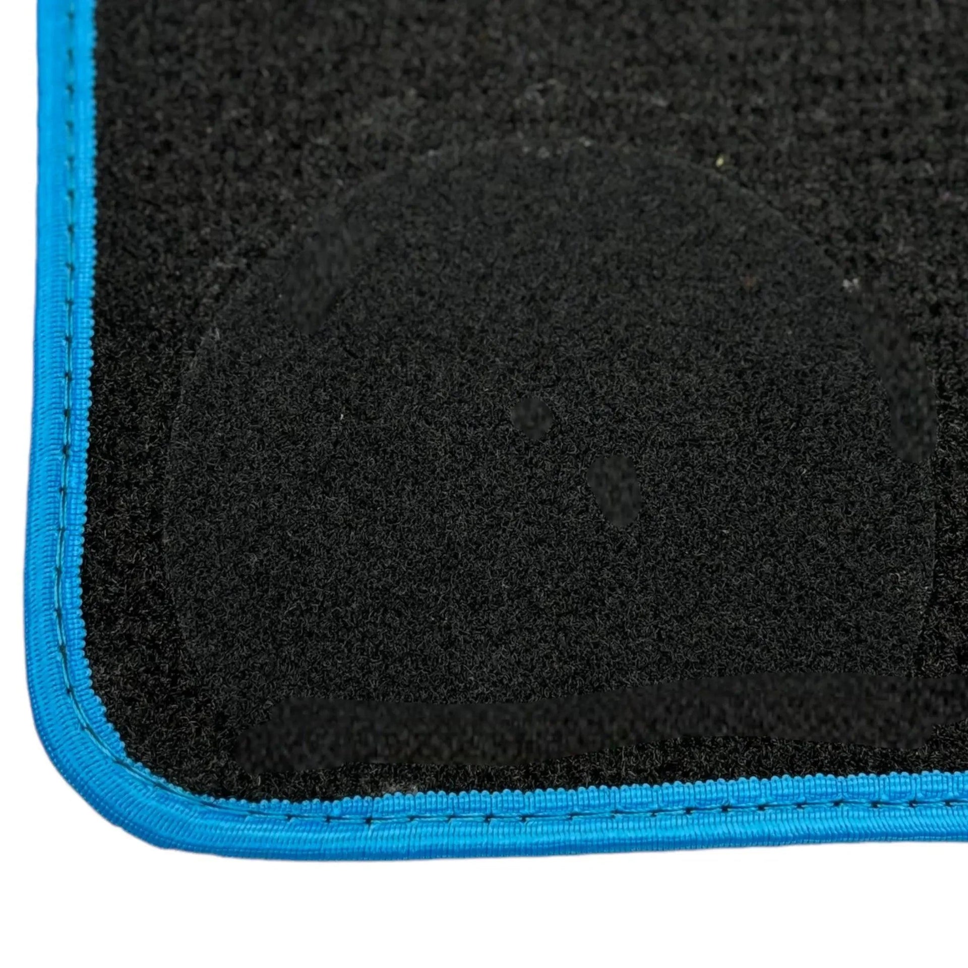 Black Floor Mats For BMW Gran Tourer F46 (2015-2022) 7 Seats | Sky Blue Trim - AutoWin