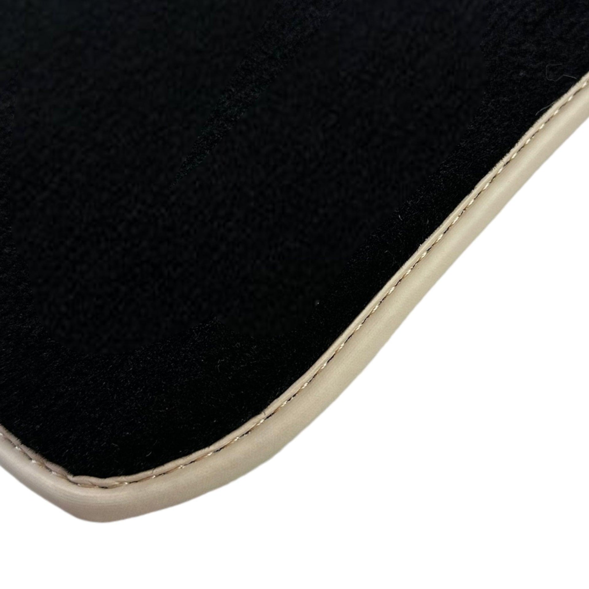 Black Floor Mats For Mercedes-Benz C Class W202 (1993-2000) - AutoWin