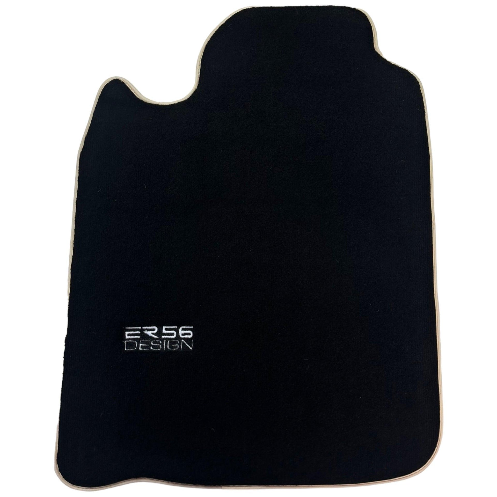 Black Floor Mats For Mitsubishi Pajero Sport (1996-2006) ER56 Design - AutoWin