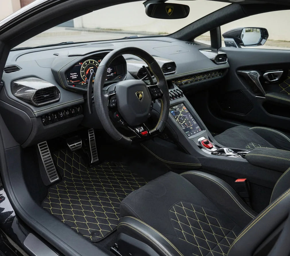 Interior look of floor mats for Lamborghini Huracan EVO (2019-2024)
