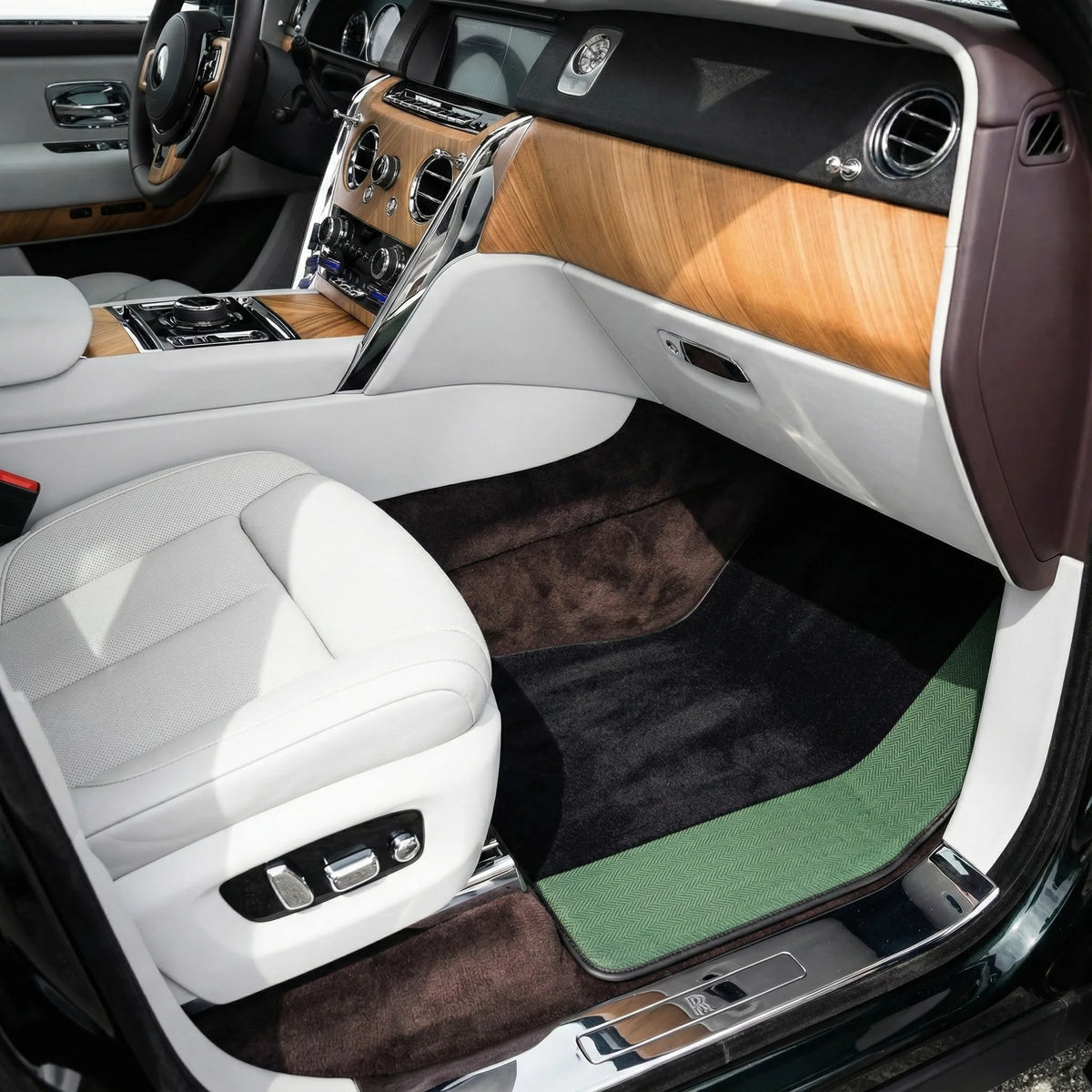 Interior look of floor mats for Rolls Royce Cullinan (2018–2025)