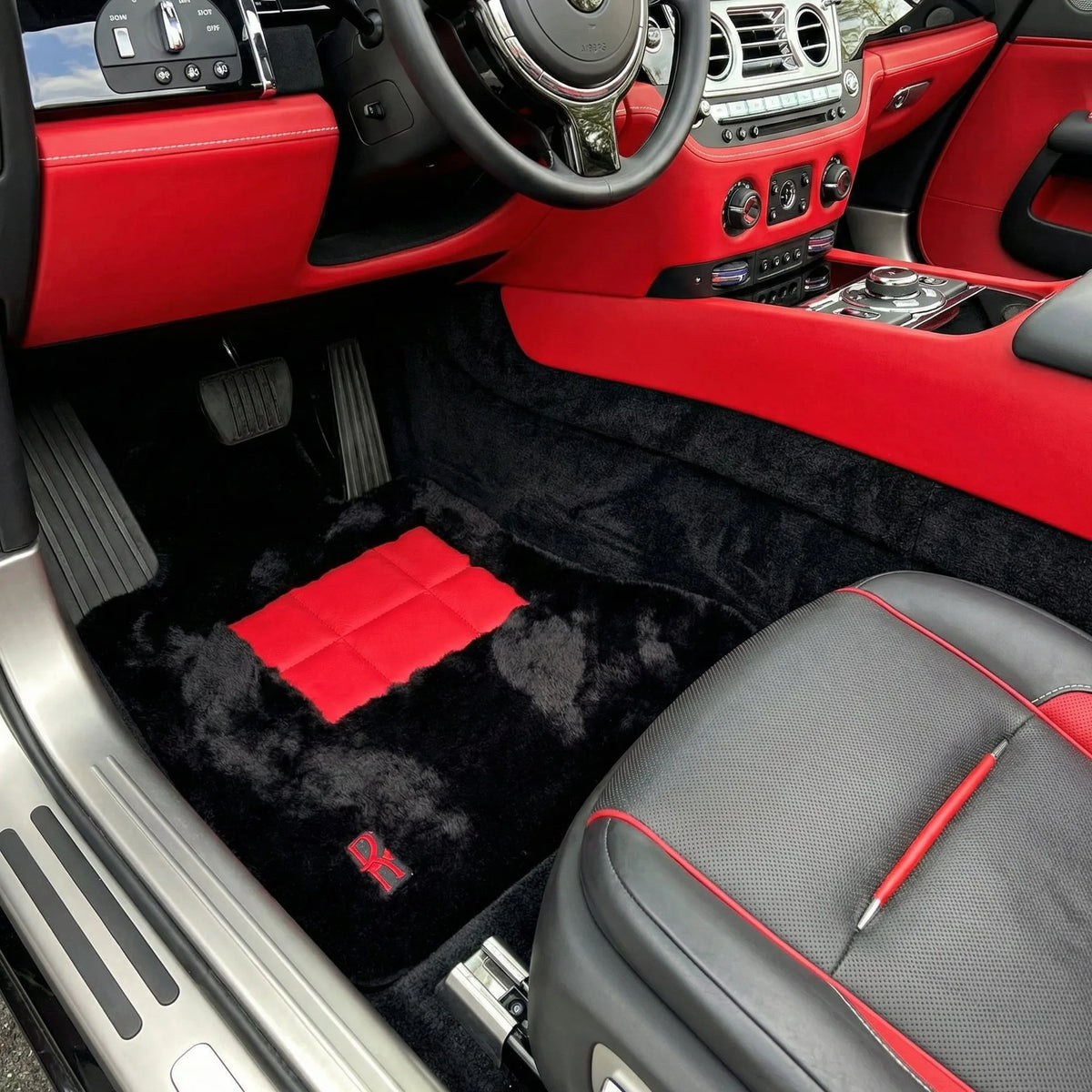 Interior look of floor mats for Rolls Royce Dawn (2016-2023)