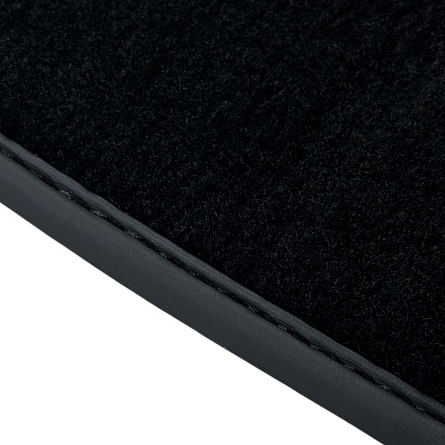 Black Floor Mats for Audi A4 - B5 Sedan (1995 - 1999) | ER56 Performance - AutoWin