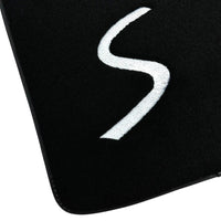 Black Floor Mats for Mini Clubman R55 (2007-2015) - AutoWin