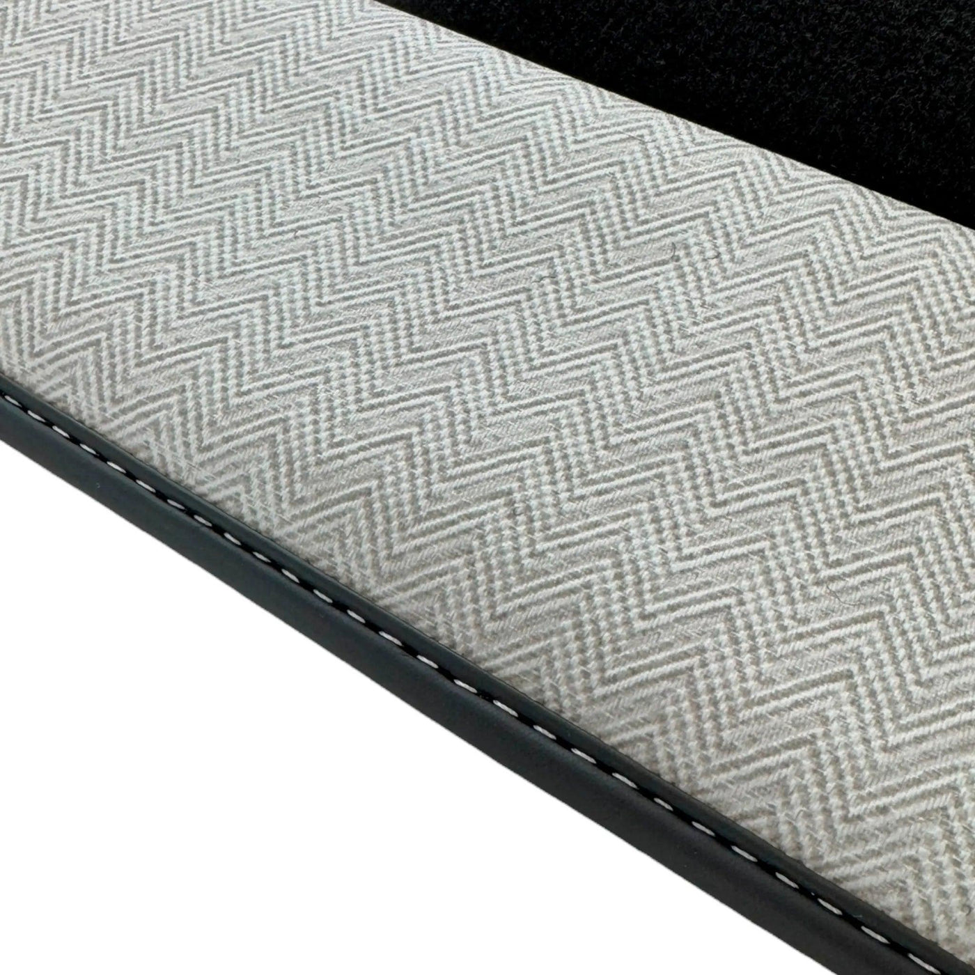 Black Floor Mats for Rolls Royce Wraith (2013–2023) with Gray Leather Borders