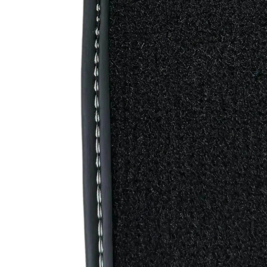 Black Floor Mats for Toyota Yaris 3 (2017-2020) - AutoWin