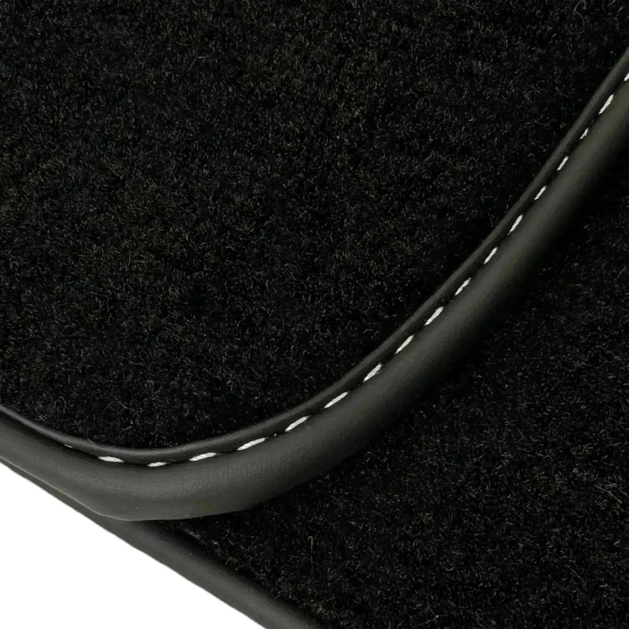 Black Floor Mats for Toyota Yaris 3 (2017-2020) - AutoWin