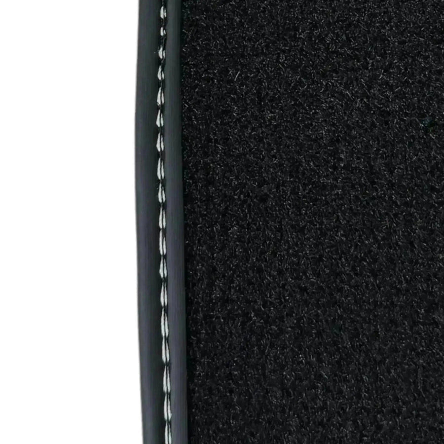 Black Floor Mats for Toyota Yaris 4 (2020-2023) - AutoWin