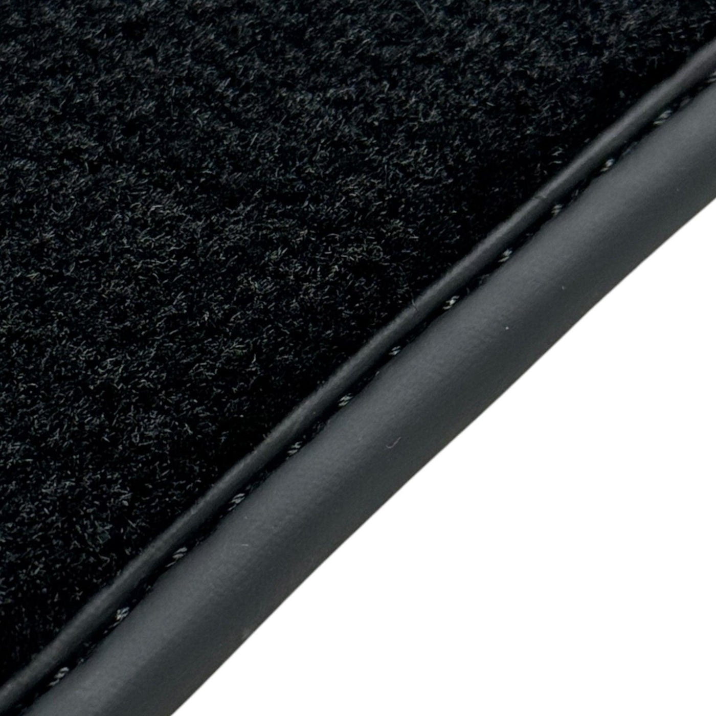 Black Floor Mats for Audi Q5 FY Hybrid (2017-2023) - AutoWin