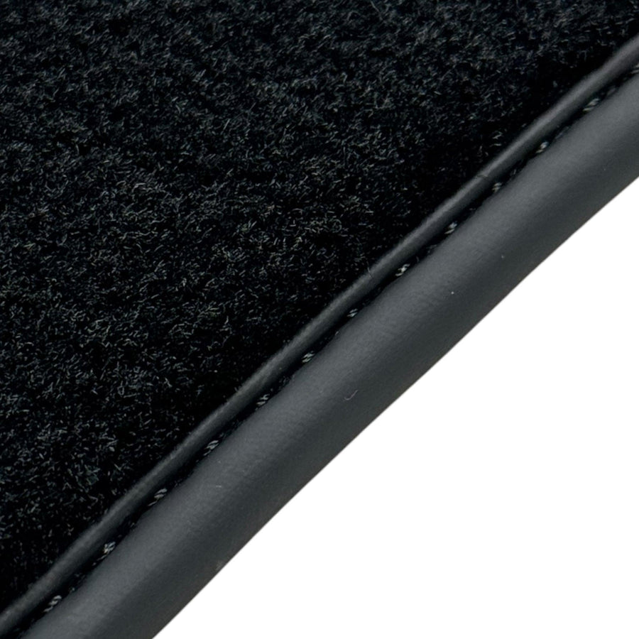 Black Floor Mats for Audi Q5 8R Hybrid (2008-2017) - AutoWin