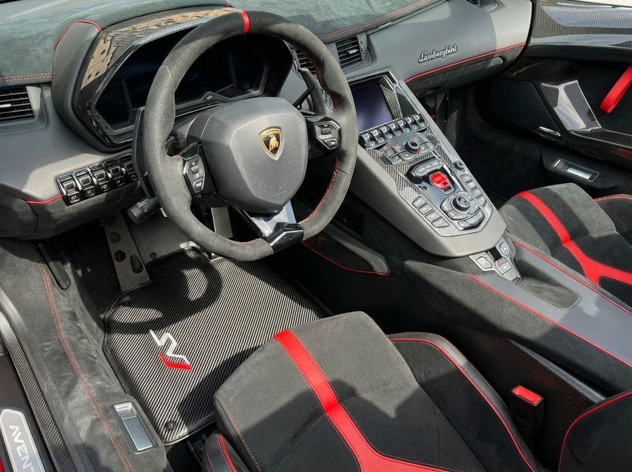 سجاد سيارات لسيارة Lamborghini Aventador Svj جلد كربون إصدار محدود