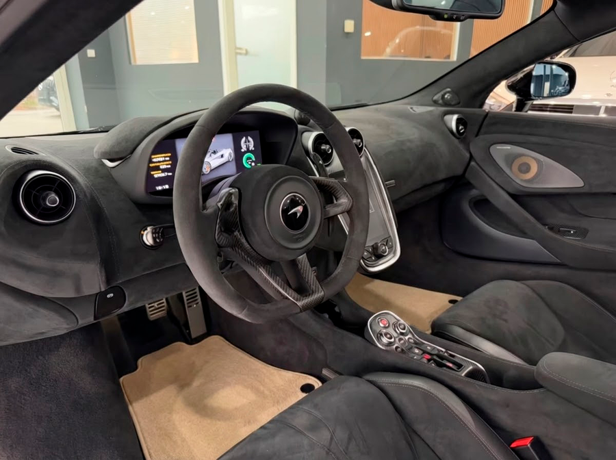 سجاد السيارات لمكلارين 600LT (2018-2020) مجموعة سجادات قماشية مفصلة باللون البيج AutoWin