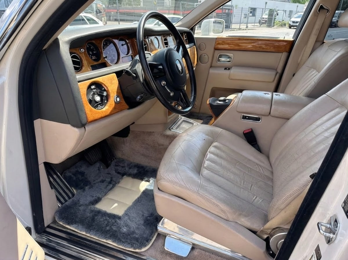 سجاد السيارات من جلد الغنم لسيارة رولز رويس فانتوم 2003–2016