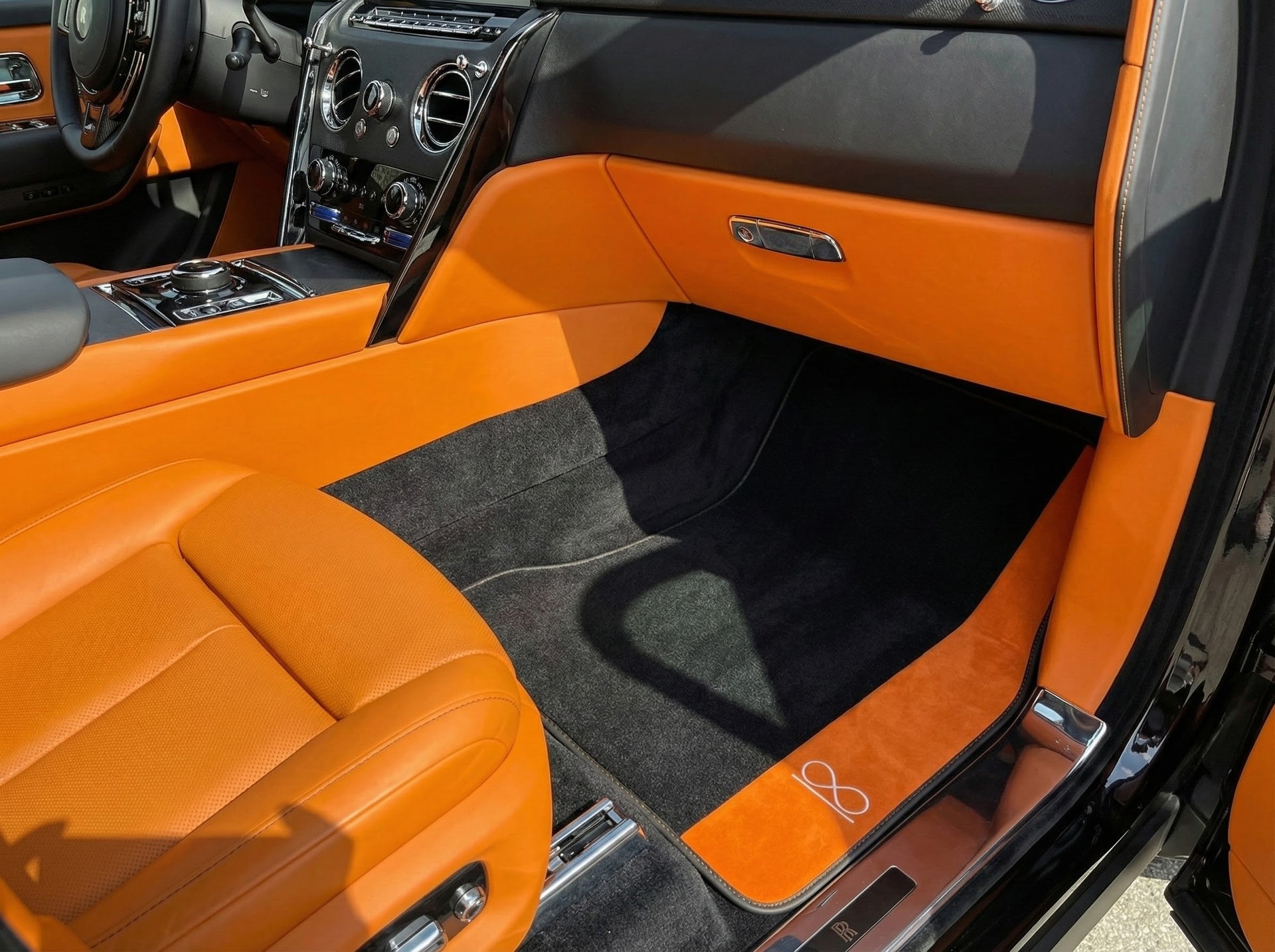 Green Leather Floor Mats For Rolls-Royce Cullinan Rr31 2018-2025 ER56 Design - ER56 Design
