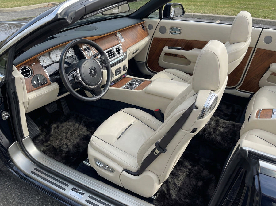 سجاد سيارات من جلد الخروف رولز رويس داون RR6 2016-2023 تصميم