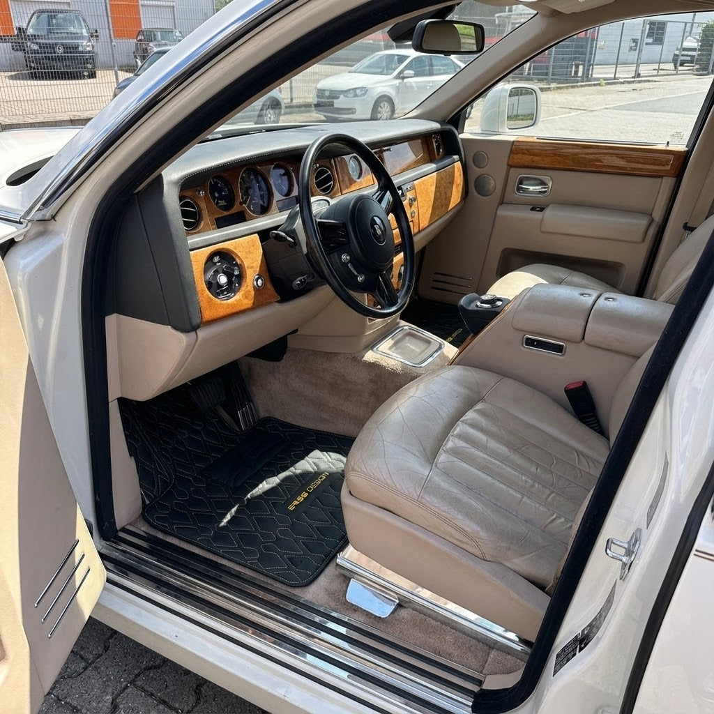 سجاد سيارة جلد أسود لسيارة رولز رويس فانتوم دروب هيد كوبية (2007-2016) تصميم ER56