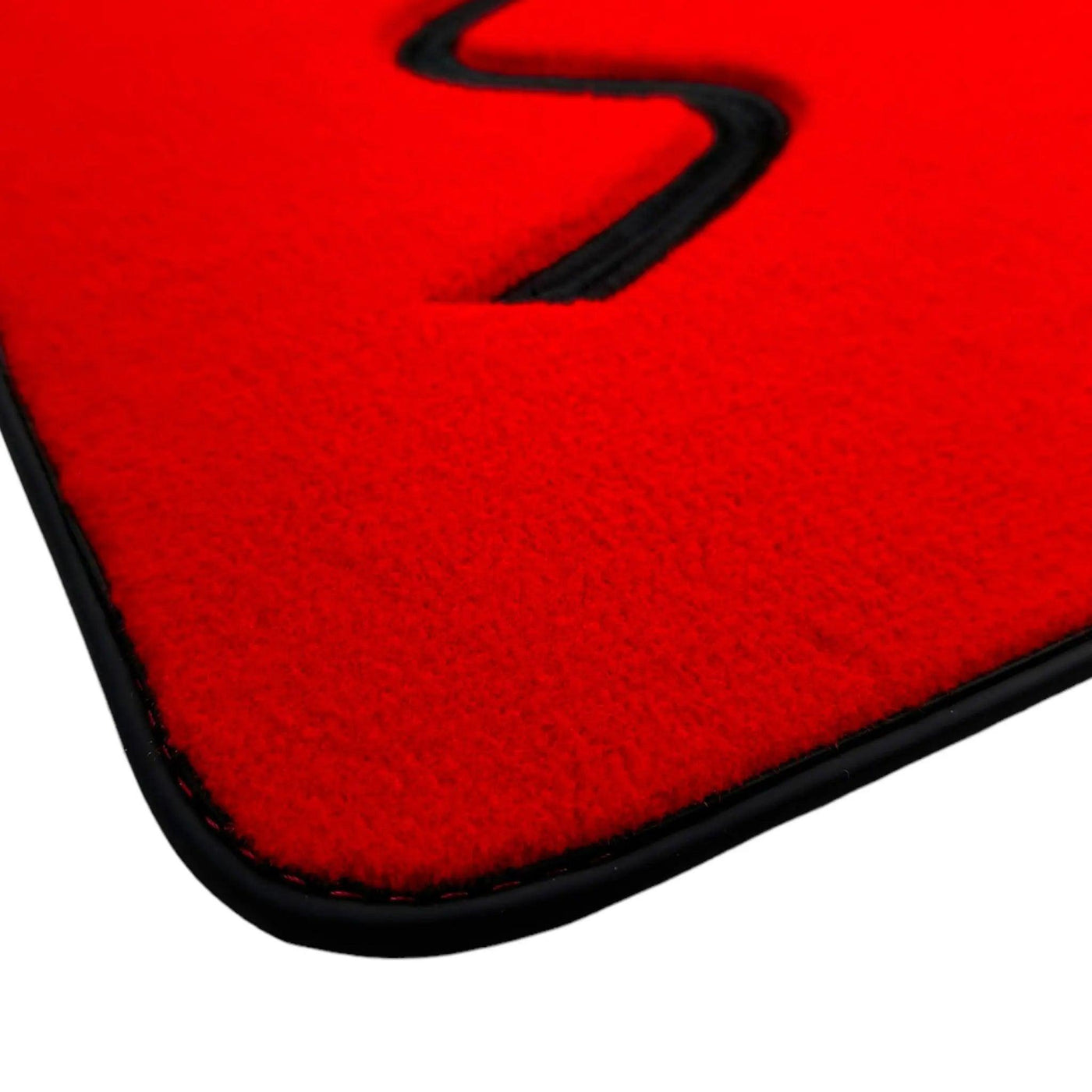 Red Floor Mats for Mini Cooper / One Electric (2020-2023) - AutoWin