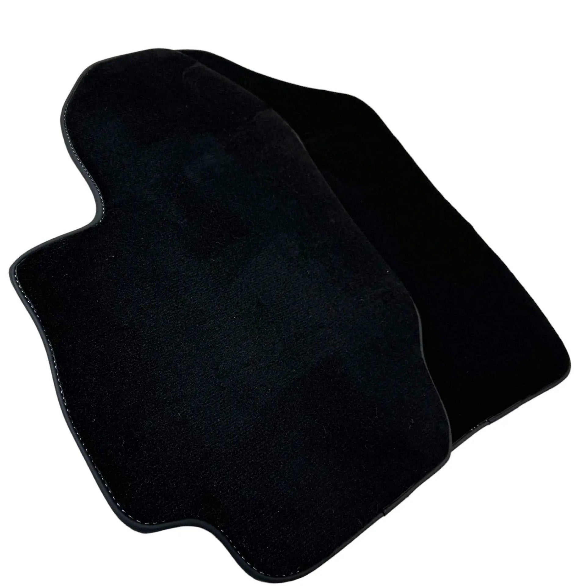 Black Floor Mats for Isuzu Jimny (2018-2024) - AutoWin