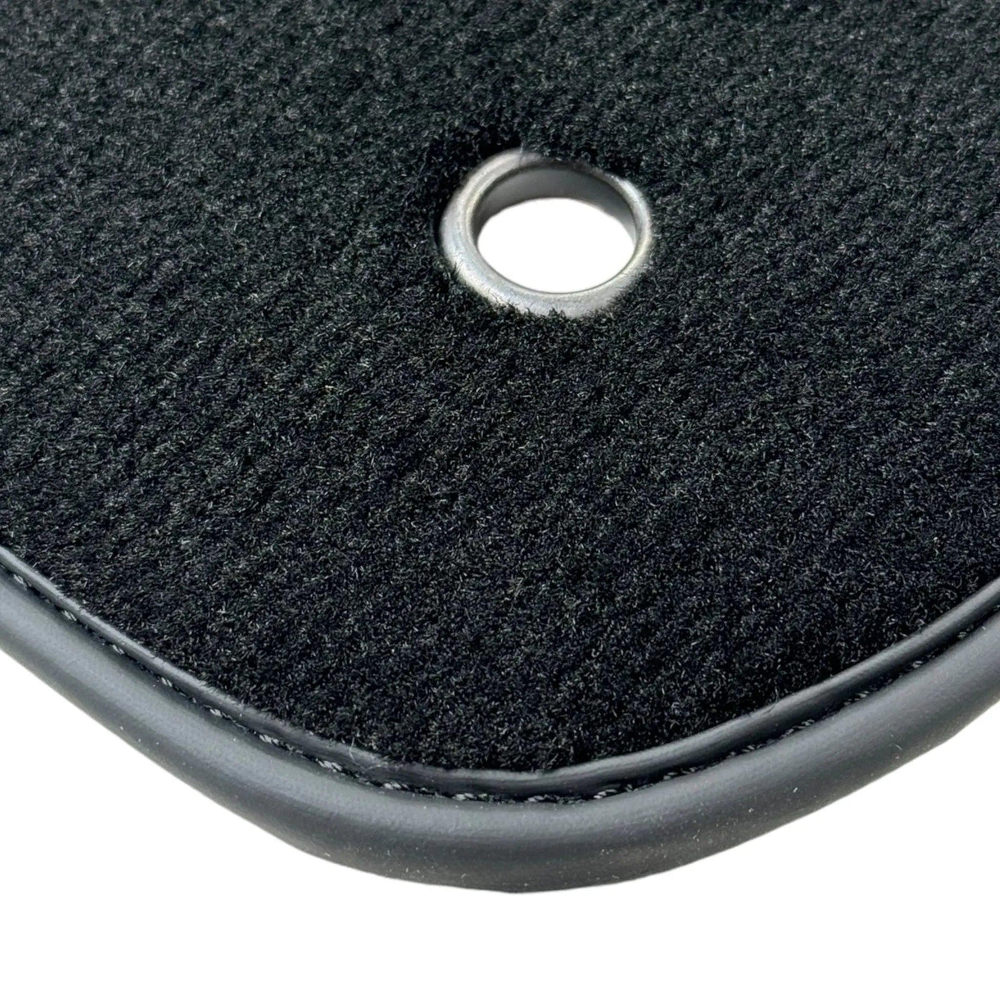 Black Floor Mats for Jeep Renegade (2014-2018) Co Driver without Fixing System - AutoWin