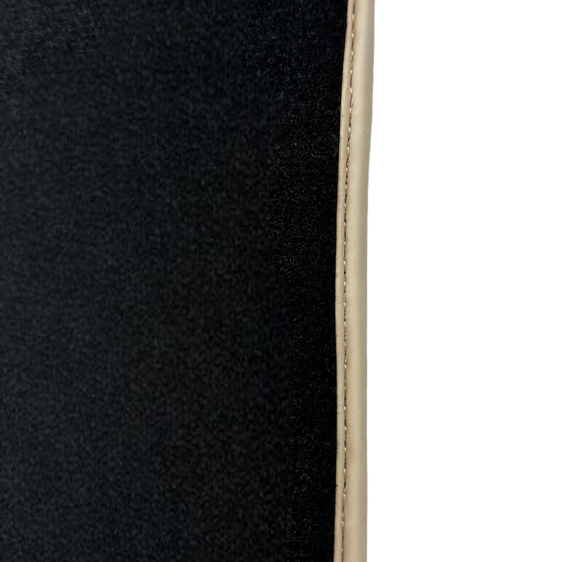 Black Floor Mats For Kia Sportage (2004-2010) ER56 Design - AutoWin