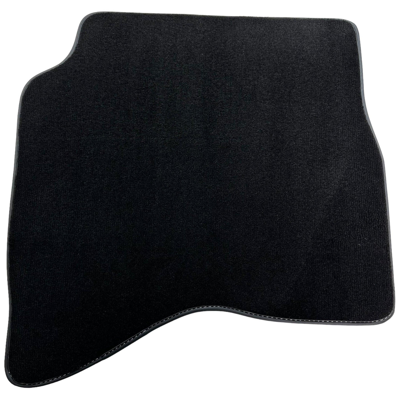 Black Floor Mats For Mitsubishi Pajero 1999-2005 - AutoWin