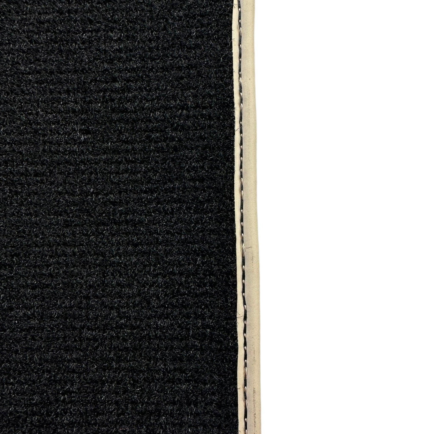 Black Floor Mats For Mitsubishi Pajero Sport (1996-2006) ER56 Design - AutoWin