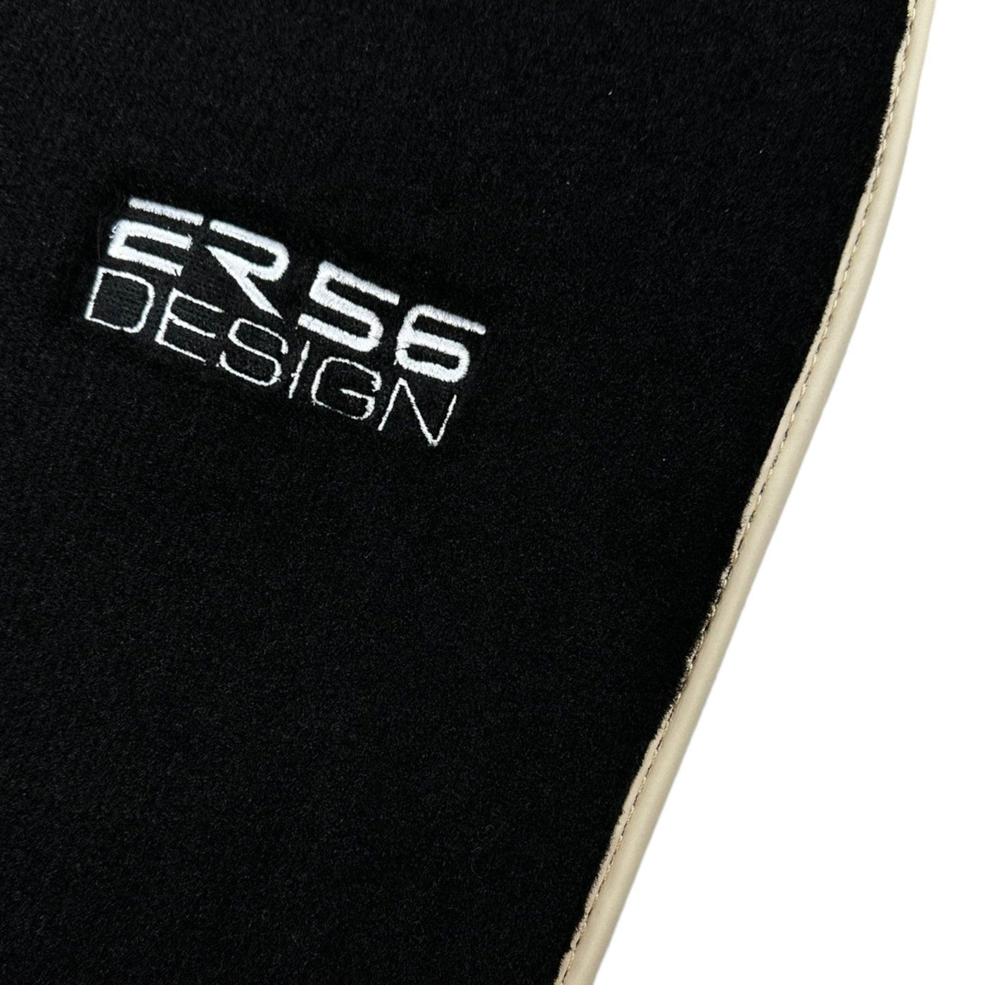 Black Floor Mats for Porsche Cayenne (2010-2018) ER56 Design - AutoWin