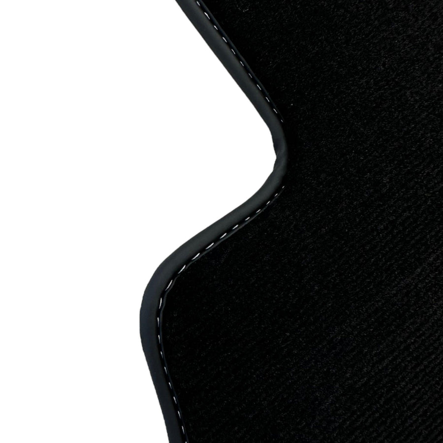 Black Floor Mats for Porsche Cayenne (2018-2023) - AutoWin