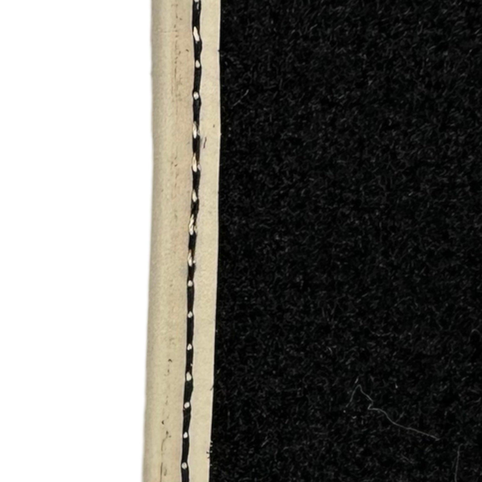 Black Floor Mats for Porsche Cayenne (2018-2023) | Beige Trim - AutoWin