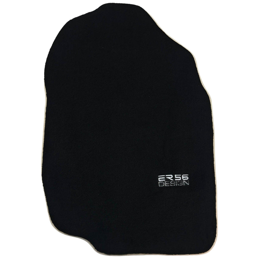 Black Floor Mats For Toyota RAV4 (2013-2018) ER56 Design - AutoWin