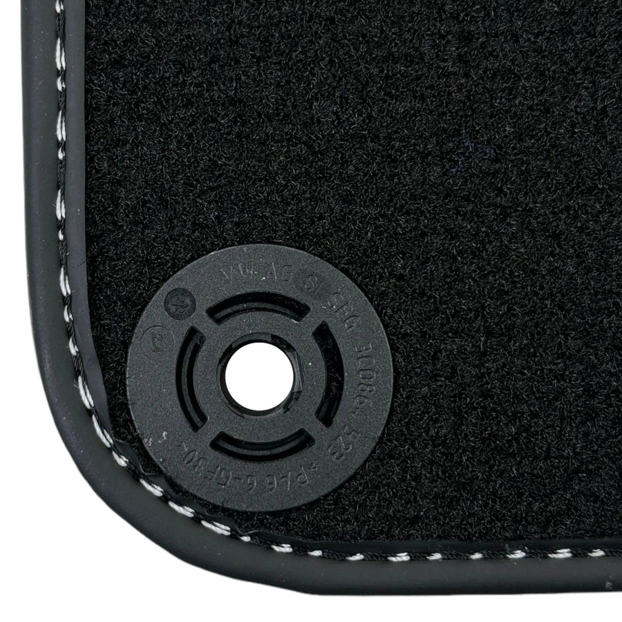Black Floor Mats with Leather for Lamborghini Huracan (2014-2023) - Fighter Jet Edition - AutoWin