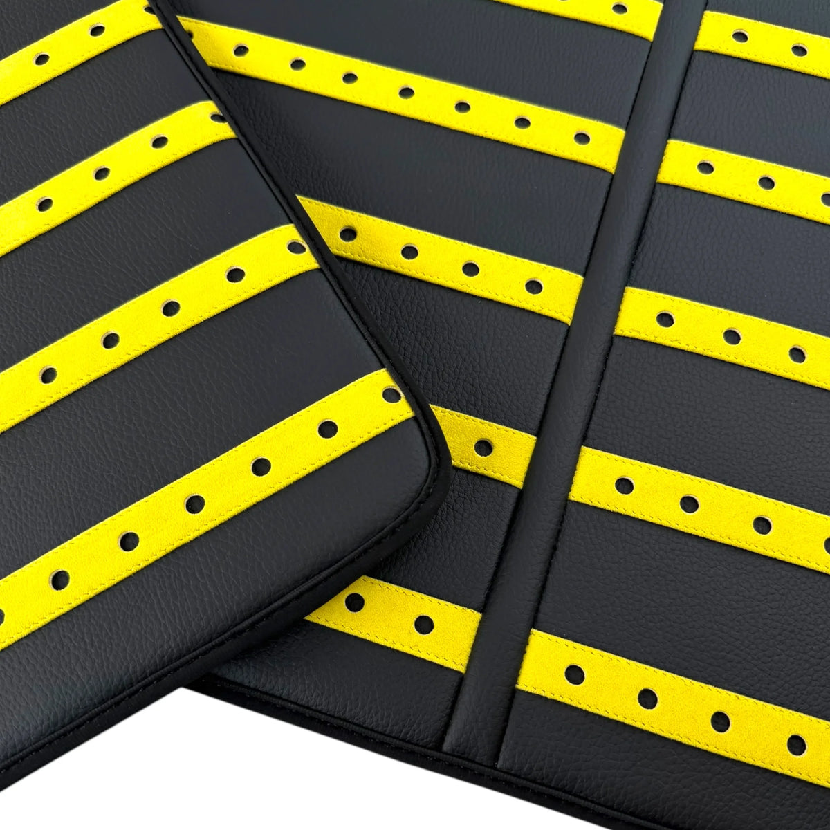 Black Leather Floor Mats with Yellow Daytona Design for Ferrari SF90 Stradale (2019-2024)