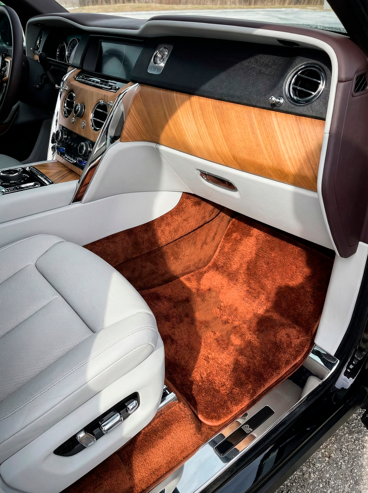 Interior look of floor mats for Brown Sheepskin Floor Mats For Rolls Royce Cullinan Rr31 2018-2025 Er56 Design Brand