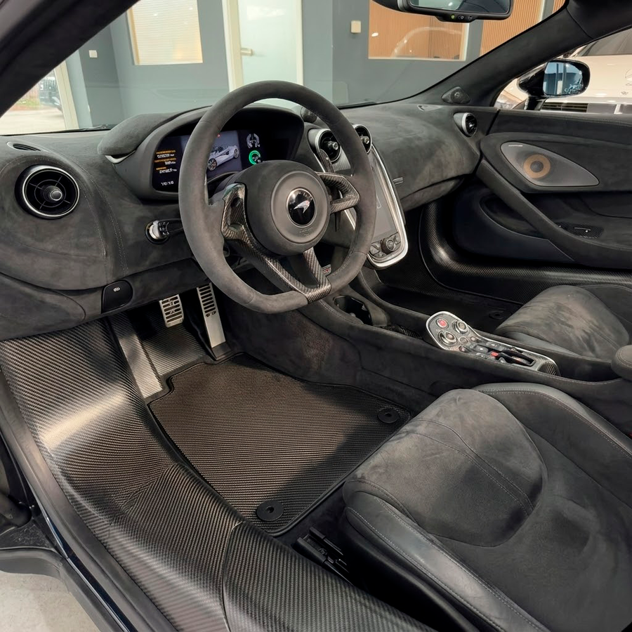 سجاد سيارات لمكلارين 600LT (2018-2020) مجموعة سجاد مخصصة سوداء AutoWin