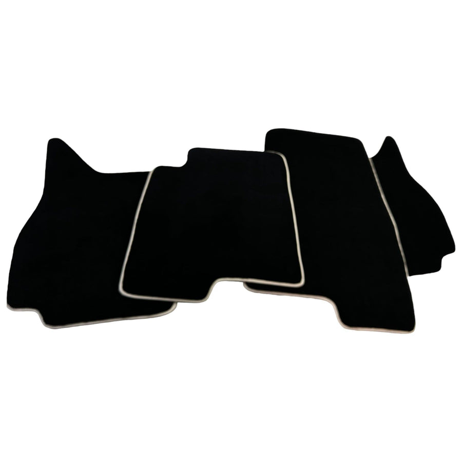 Black Floor Mats For Mitsubishi Pajero III (2000-2004) - AutoWin