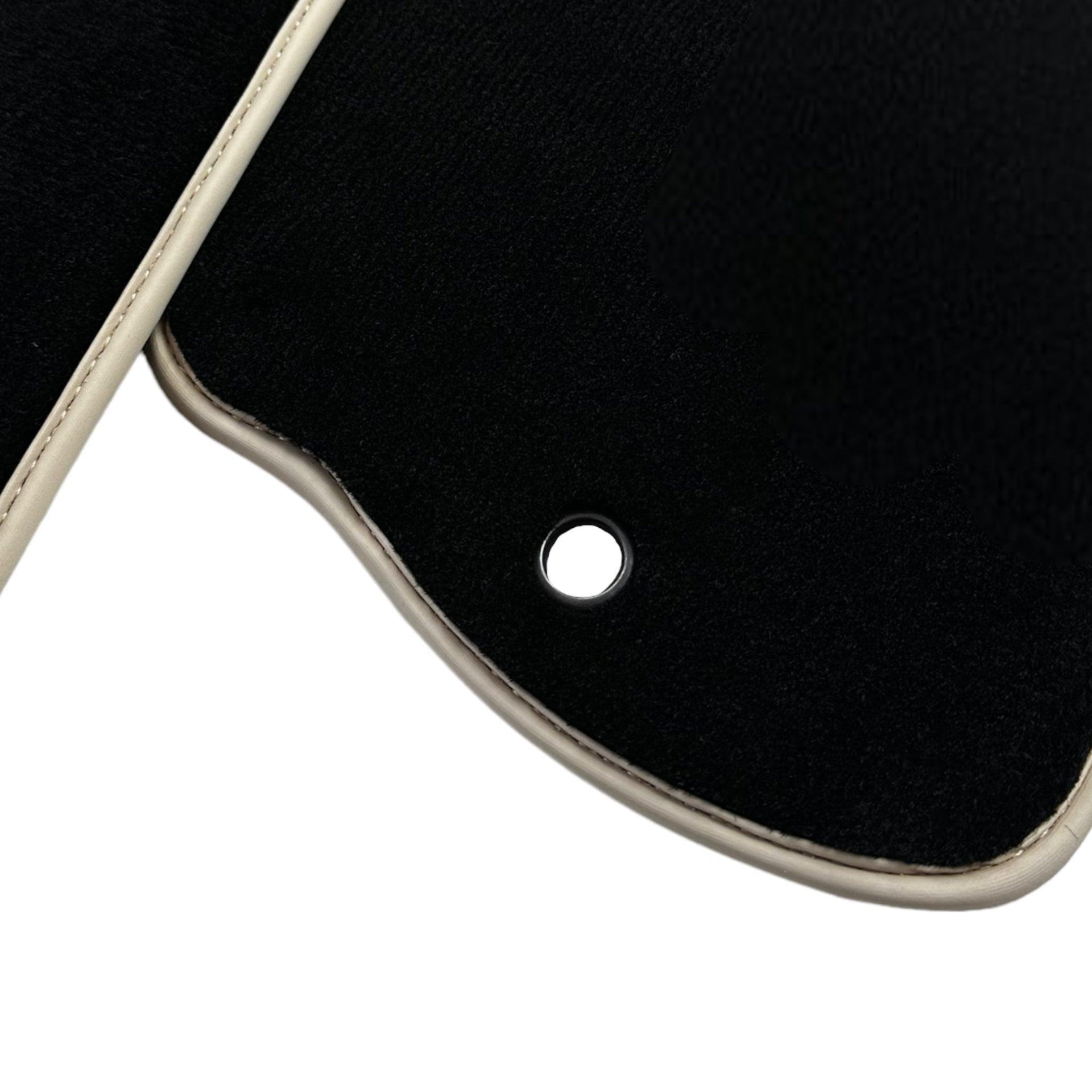 Black Floor Mats For Kia Sportage (2004-2010) - AutoWin