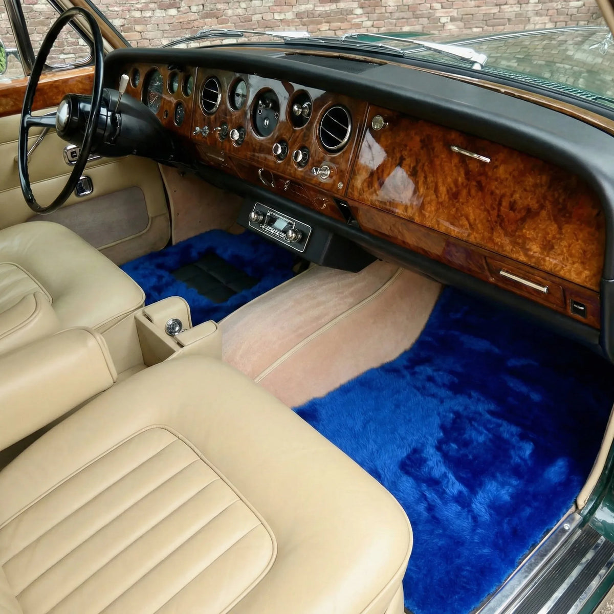 Interior look of floor mats for Rolls-Royce Shadow (1965-1977)