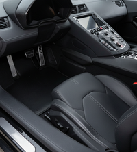 سجاد سيارات قابل للتخصيص لسيارة لامبورغيني أفينتادور من جلد الألياف الكربونية – إصدار محدود