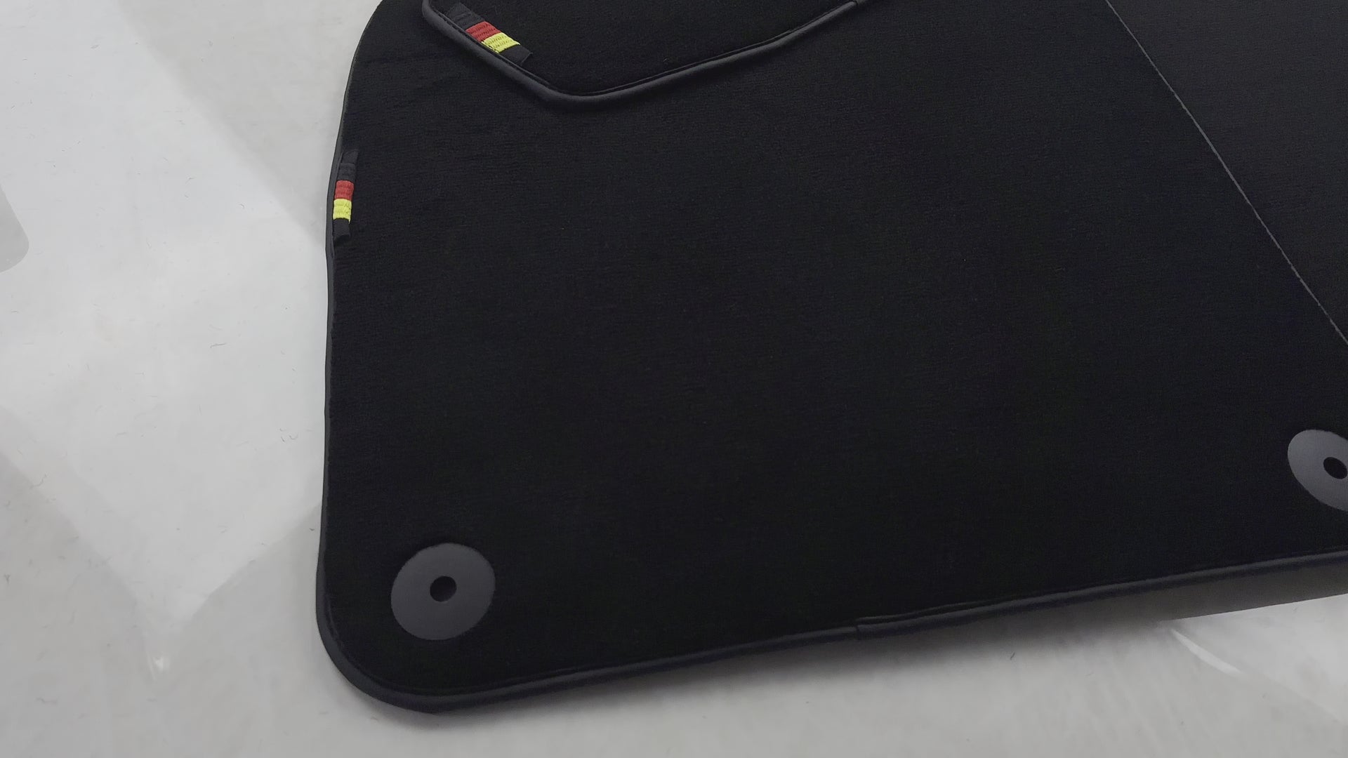 حصائر سيارات سوداء لبورشه 911 - 992 (2019-2024) مع علم ألمانيا - AutoWin