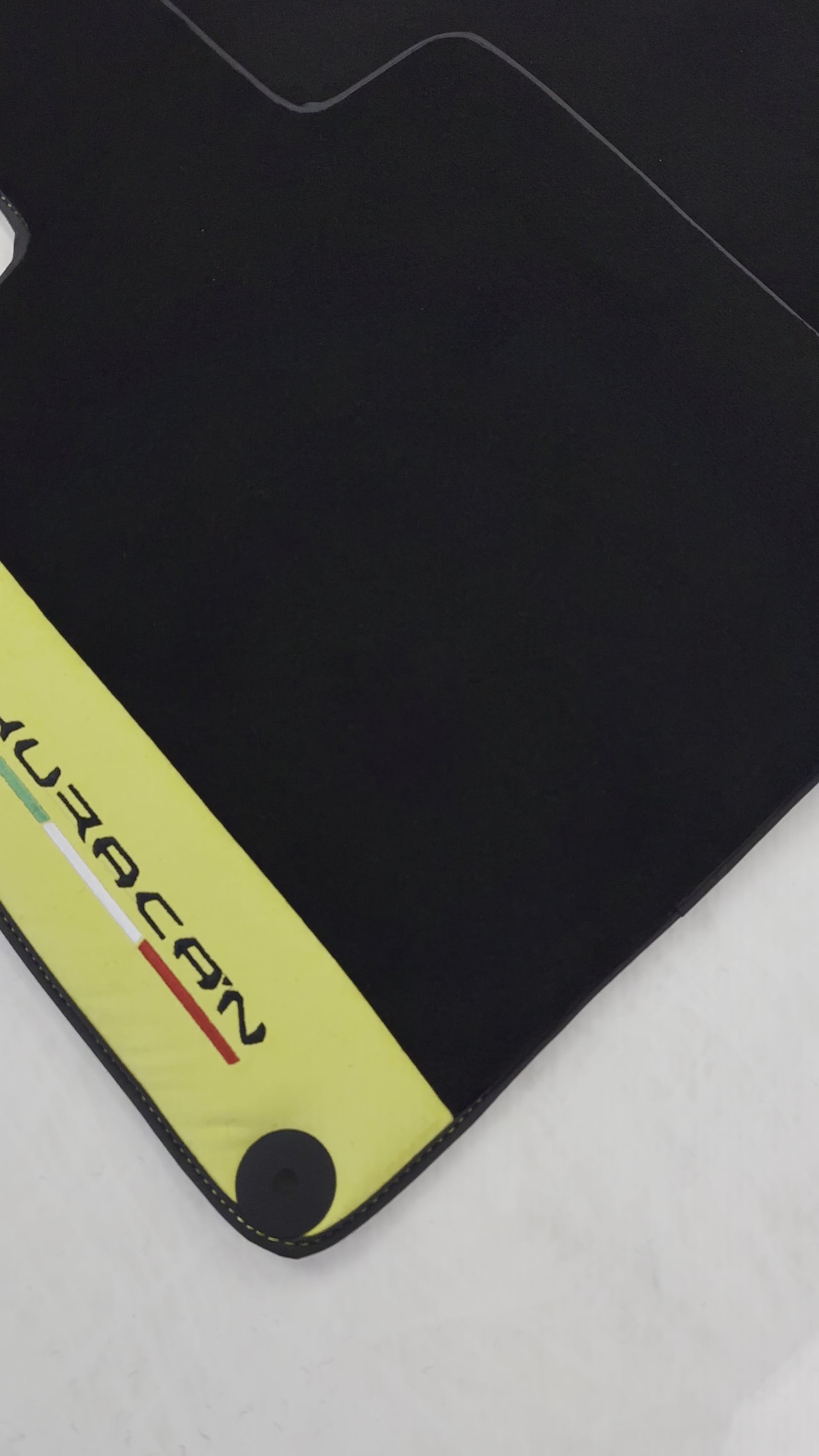 حسامات سيارات سوداء لسيارة لامبورغيني هوراكان مع جلد ألكنتارا الأصفر - AutoWin.EU