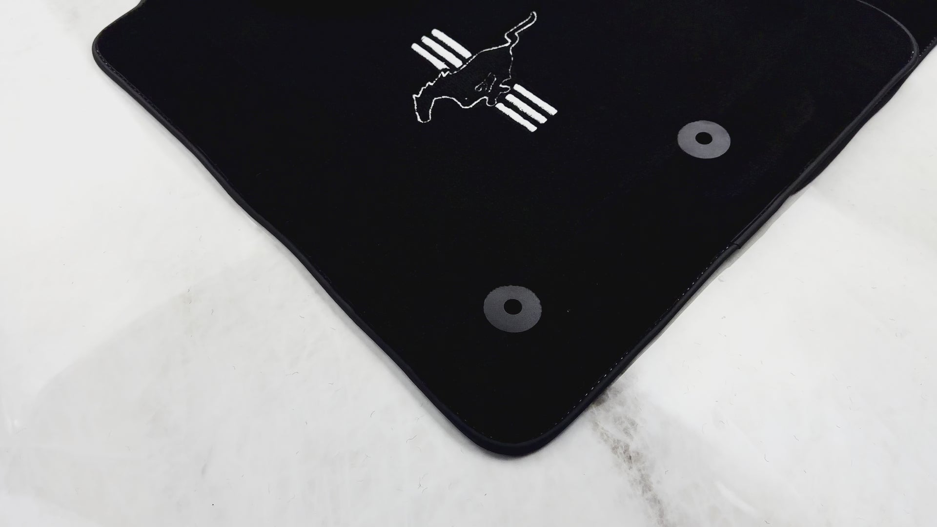 حِصَائر سيارات سوداء لفورد موستنج جي تي 500 شيلبي (2015-2021) - AutoWin.EU