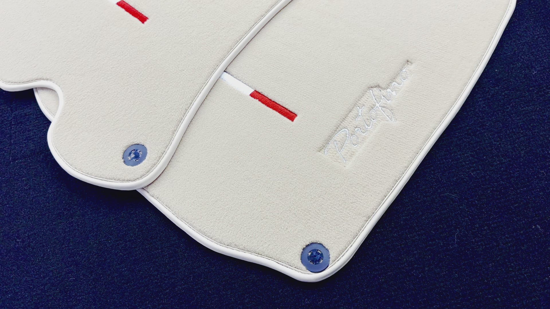 حصير السيارة البيج لفيراري بورتوفينو (2018-2023) الإصدار الإيطالي - AutoWin