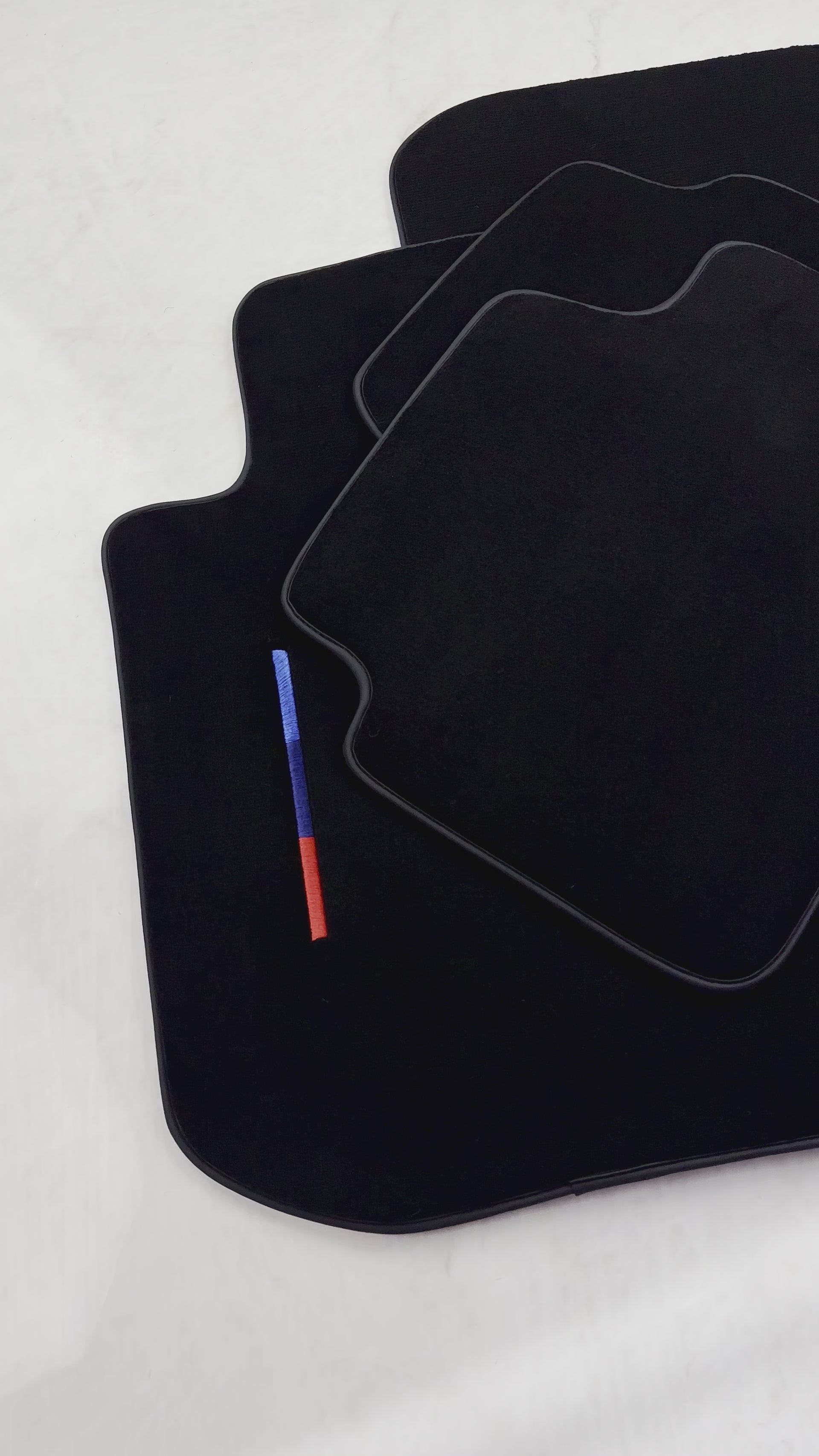 سجادات أرضية سوداء لسيارة BMW الفئة الثالثة G20 مناسبة تمامًا - AutoWin