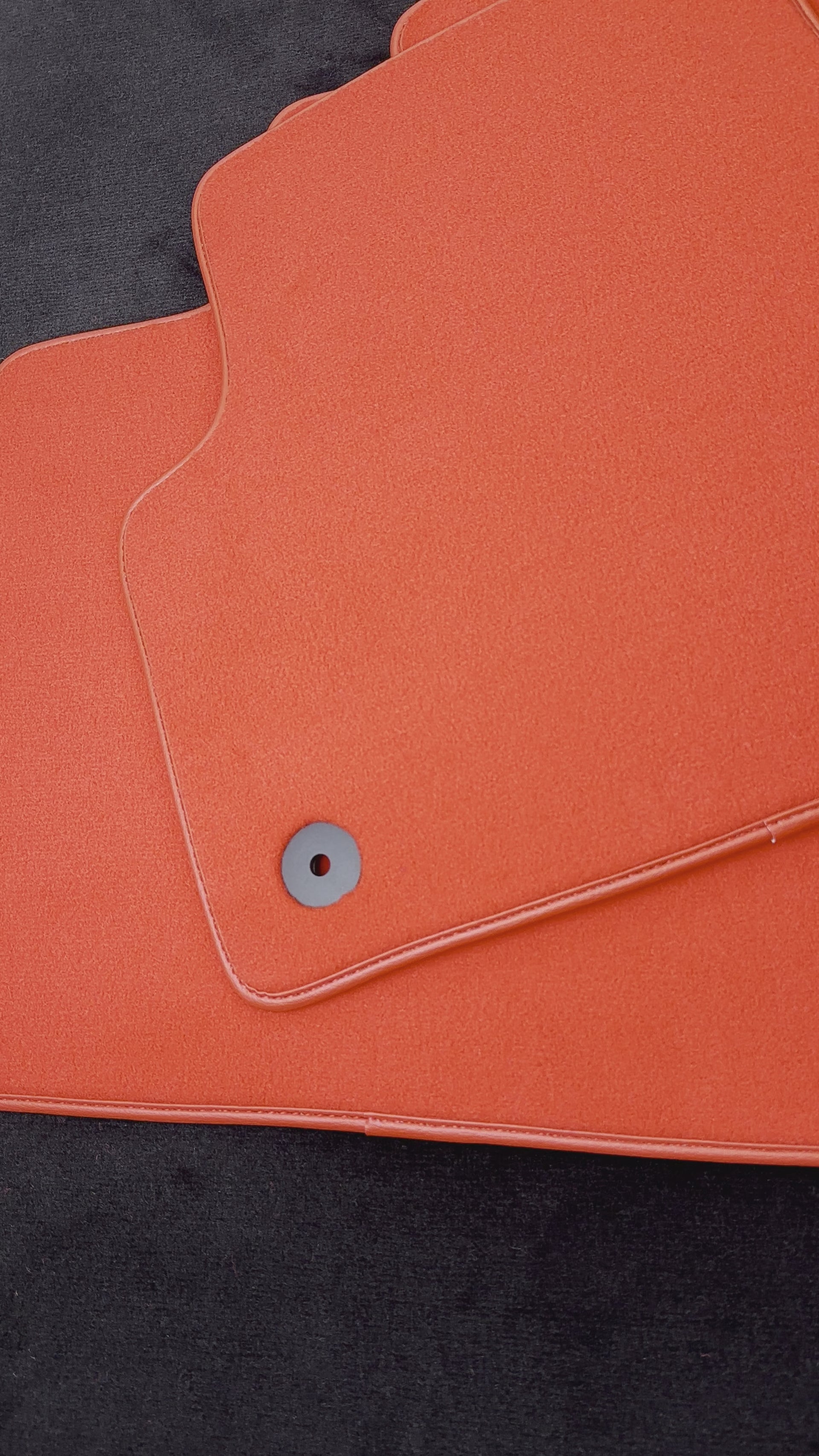 Red Floor Mats For Bentley Bentayga (2015-2023) - AutoWin