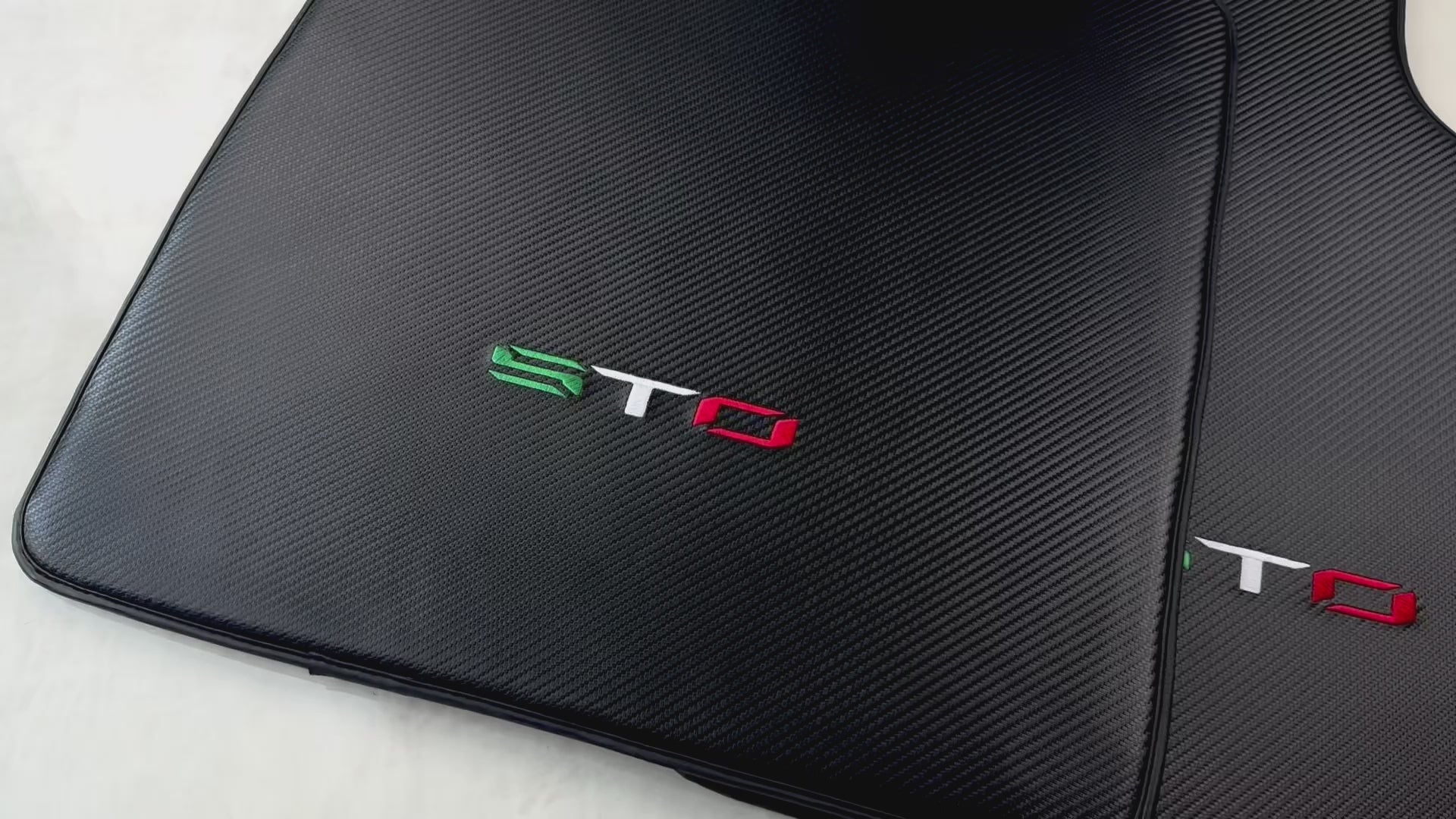 بساط سيارة من ألياف الكربون لسيارة لامبورغيني هوراكان STO إصدار إيطالي - AutoWin.EU