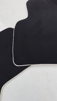 سجاد السيارة لسيارة تويوتا لاند كروزر 100 (1998-2007) | حواف بيج