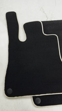 حصائر سيارات سوداء لميرسيدس-بنز SL-Class R231 (2012-2022) بحواف بيج