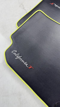 سجاد سيارة من الجلد الكربوني لفيراري كاليفورنيا T (2015-2018) مع تطريز أصفر